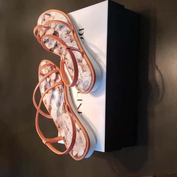 Donald Pliner Roland Sandal in Sherbert - Picture 4 of 4